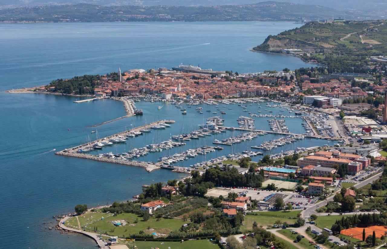 Apartma Ema Izola Kültér fotó